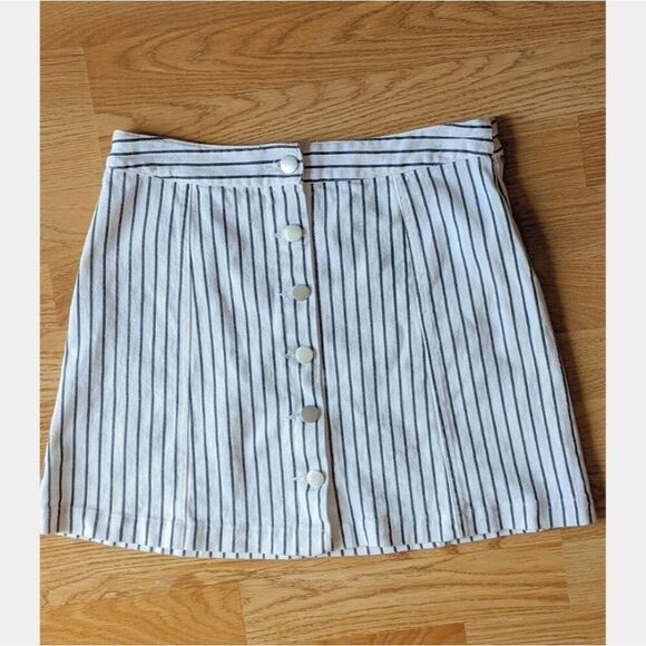 Altar'd State White and Blue Button Striped Skirt Size Medium - Picture 6 of 8